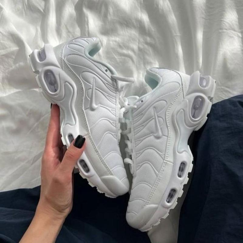 Nike TN Beyaz